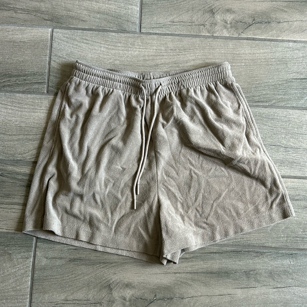 H&M lounge shorts